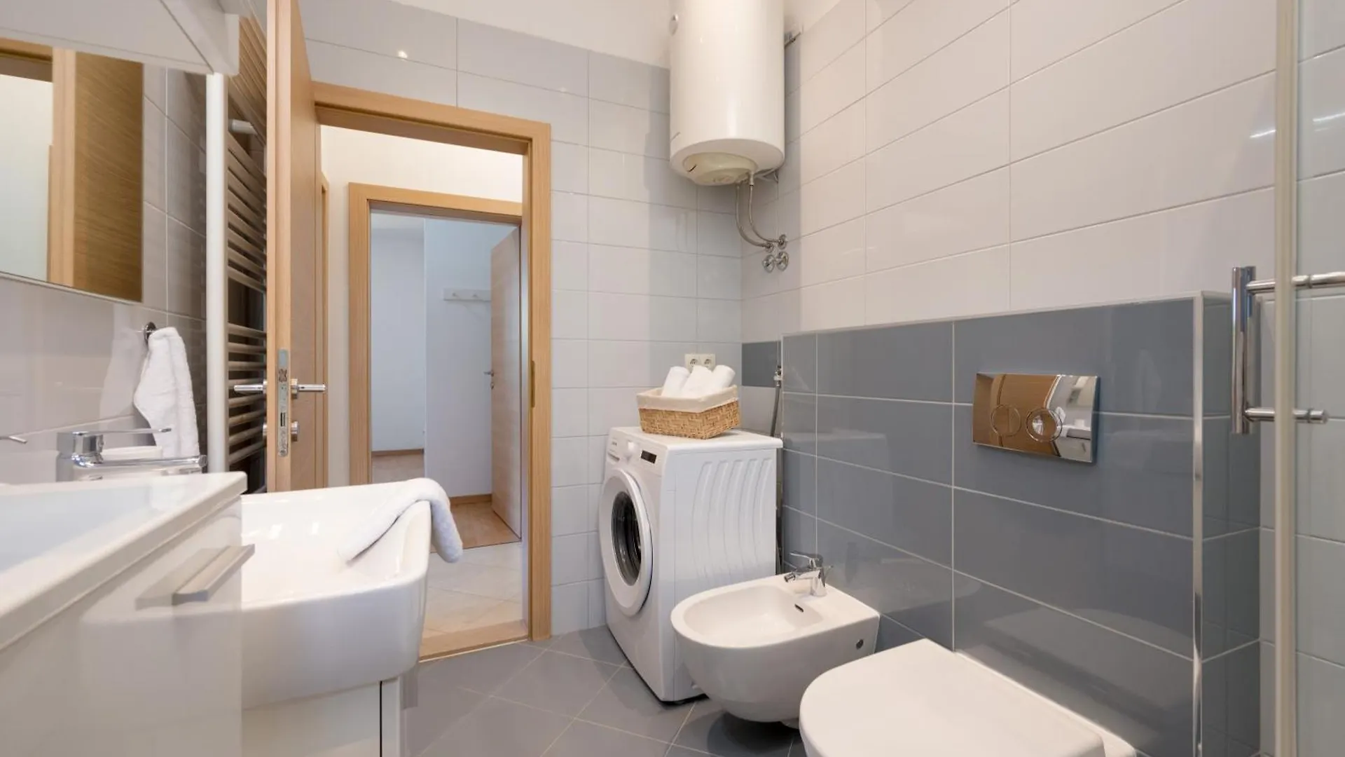 Apartment Mirjam Trogir 0*,  Croatia